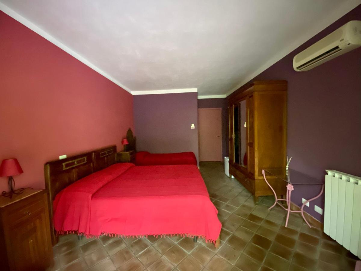 بيديمونتي إتنيو Bed And Breakfast Il Glicine المظهر الخارجي الصورة