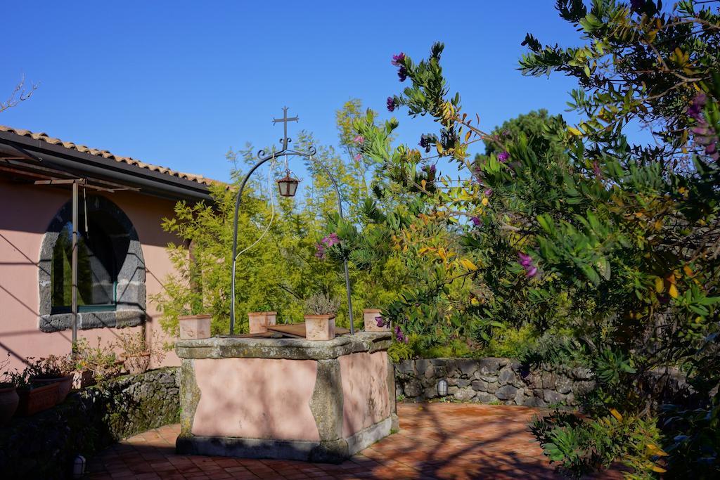 بيديمونتي إتنيو Bed And Breakfast Il Glicine المظهر الخارجي الصورة