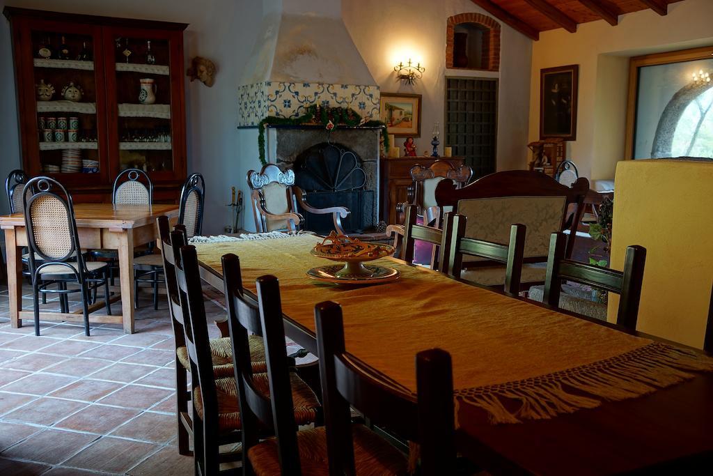 بيديمونتي إتنيو Bed And Breakfast Il Glicine المظهر الخارجي الصورة