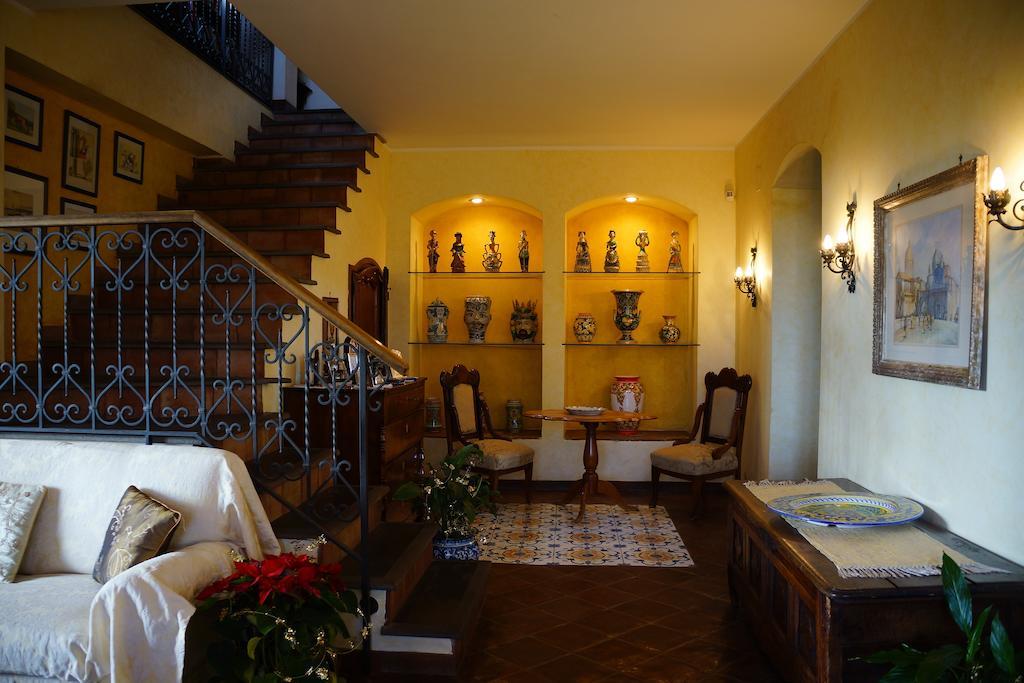 بيديمونتي إتنيو Bed And Breakfast Il Glicine المظهر الخارجي الصورة