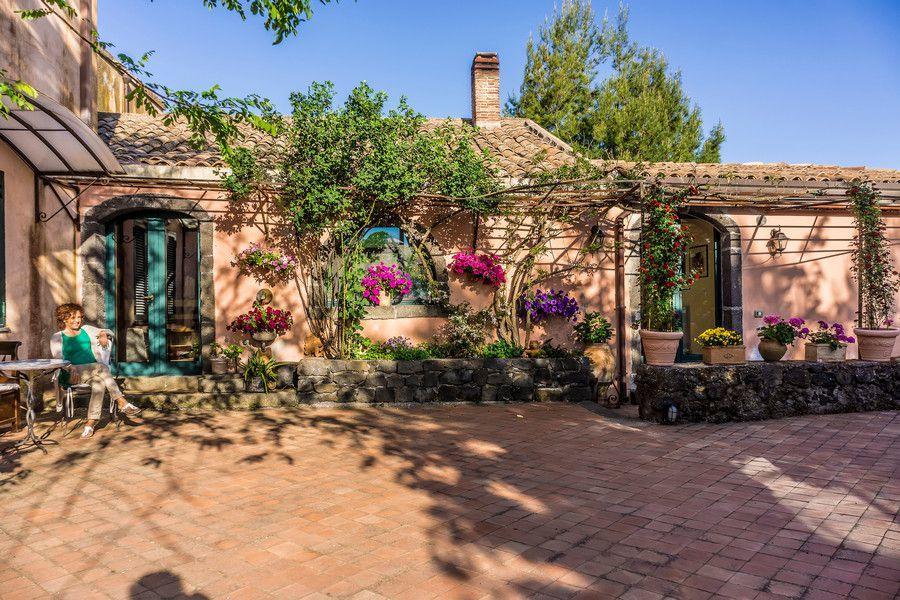 بيديمونتي إتنيو Bed And Breakfast Il Glicine المظهر الخارجي الصورة