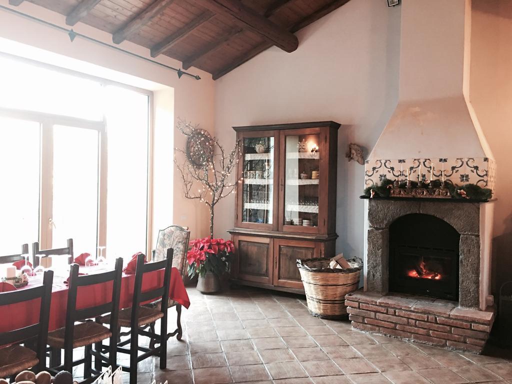 بيديمونتي إتنيو Bed And Breakfast Il Glicine المظهر الخارجي الصورة