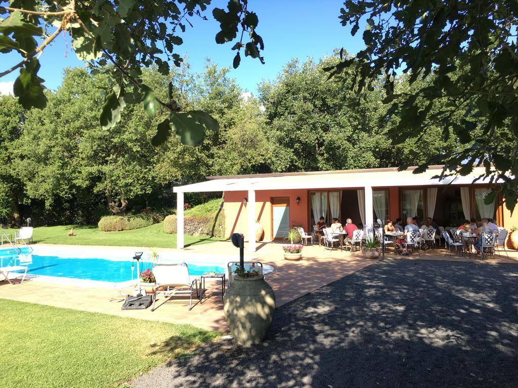 بيديمونتي إتنيو Bed And Breakfast Il Glicine المظهر الخارجي الصورة