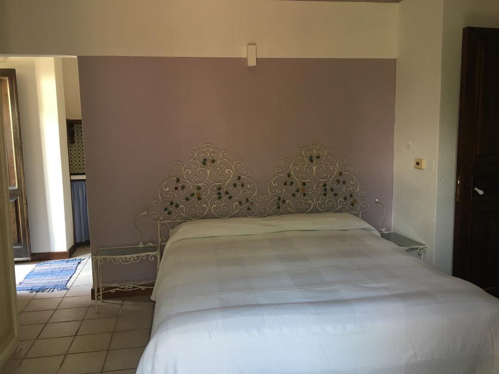 بيديمونتي إتنيو Bed And Breakfast Il Glicine المظهر الخارجي الصورة